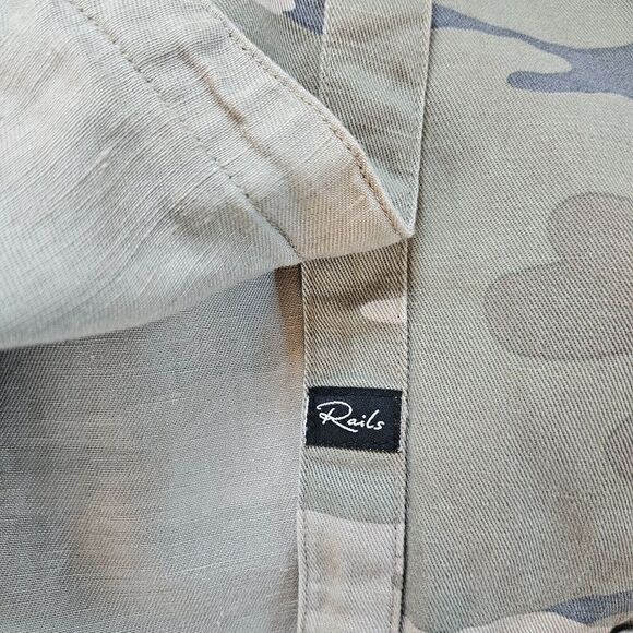 RAILS Marcel Jacket Sage Green Camo Stars S Snap Closure Shacket Tencel Linen - Picture 6 of 12